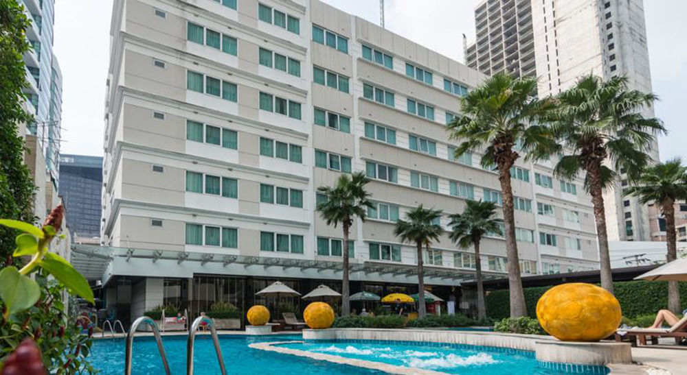 Legacy Hotel Bangkok Sukhumvit Exterior foto
